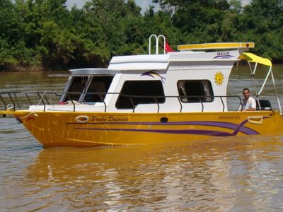 Barco para pesca esportiva no Pantanal